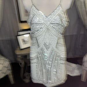 Raga Revolve Luminous Nights Embellished are a couple of beads that are loose